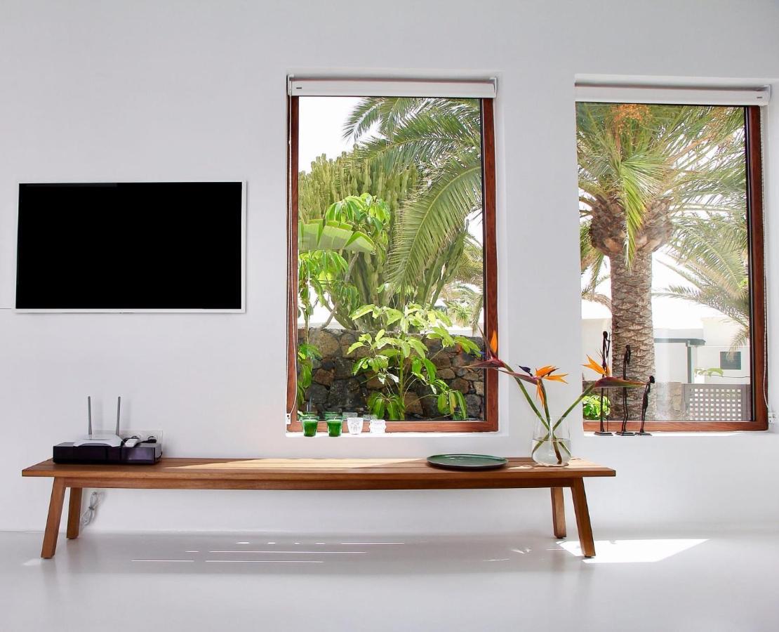 Villa Unique, Stylish & Calm El Estanque By The Sea, Adults Only Costa Teguise Exterior foto